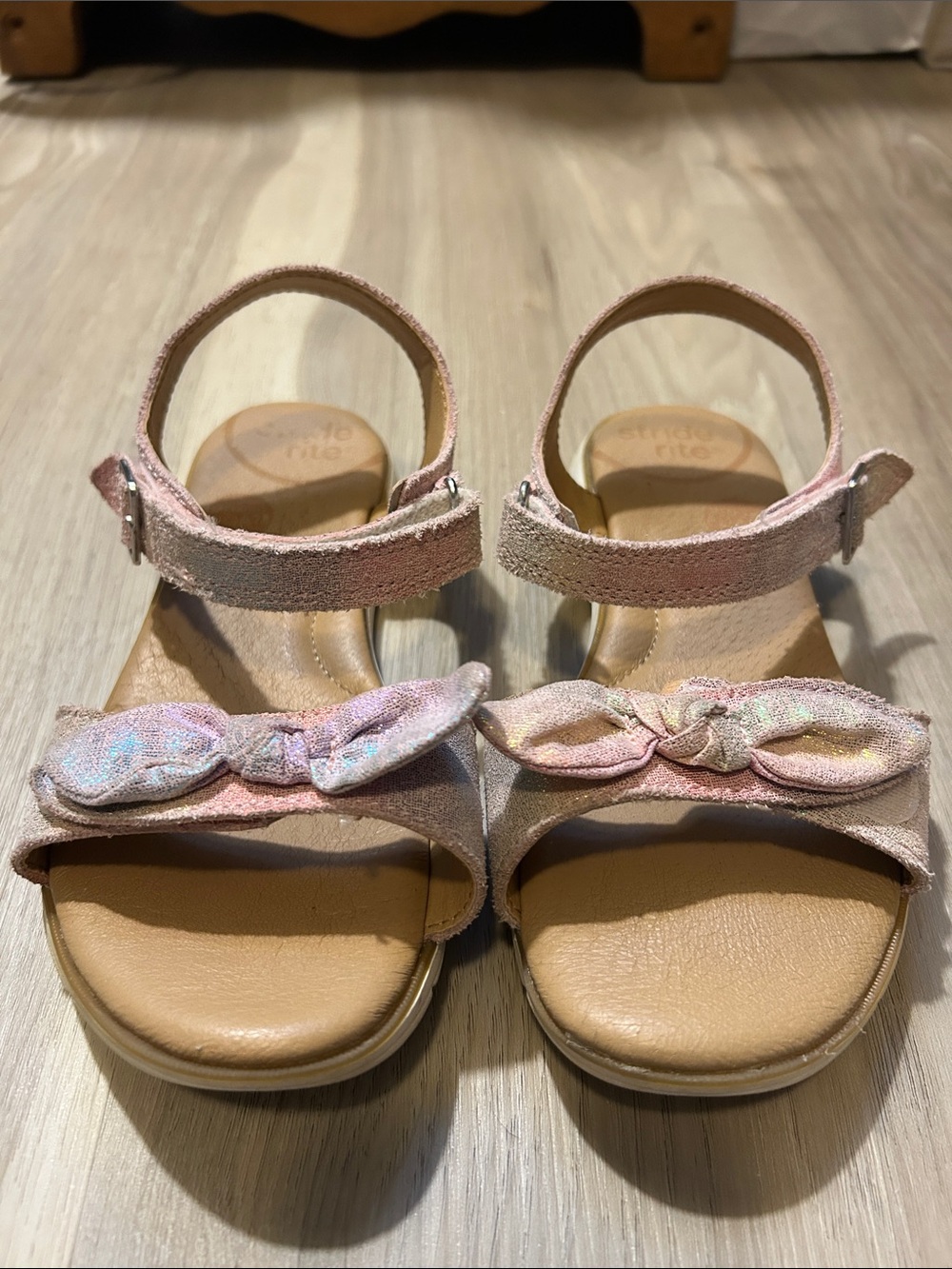 Stride Rite Pink Glitter Bow Girls' Sandals Big Kids 2W